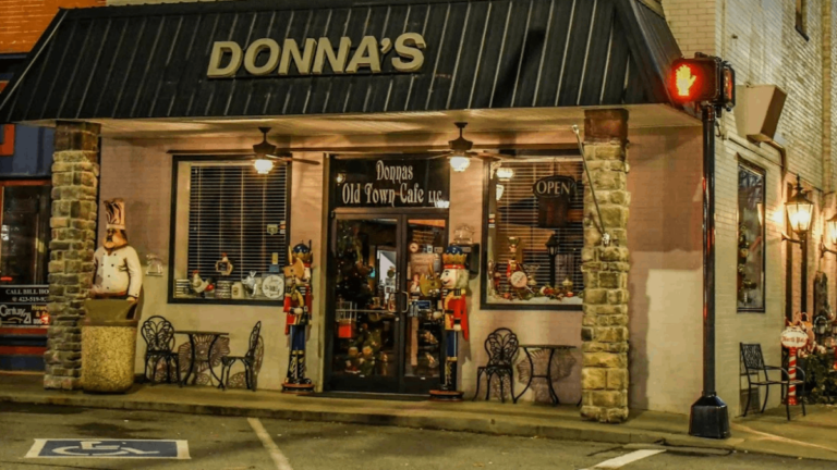 This Tiny Tennessee Restaurant Has a Breakfast Buffet So Good, It’s Worth the Drive