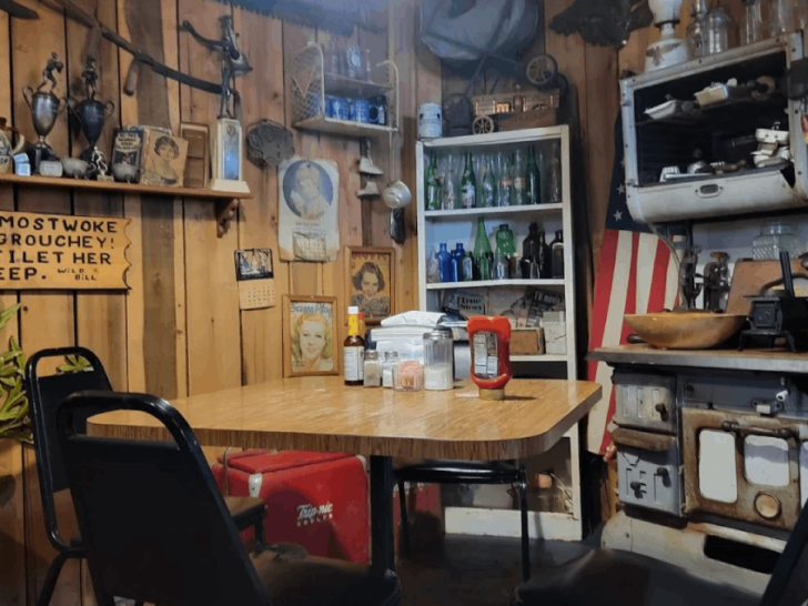 This Tiny Tennessee Town Has Front Porch Charm and Homemade Pie at Every Turn