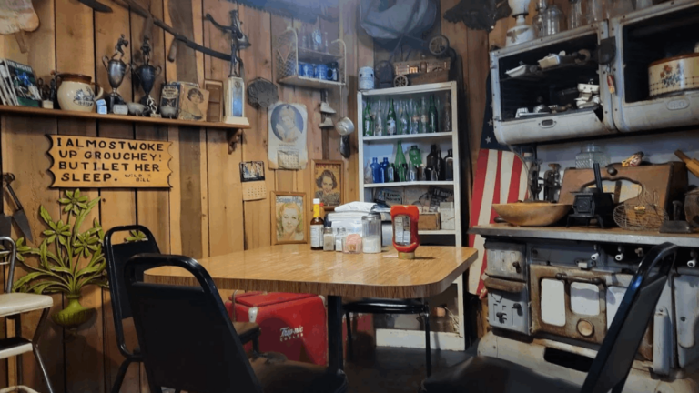 This Tiny Tennessee Town Has Front Porch Charm and Homemade Pie at Every Turn