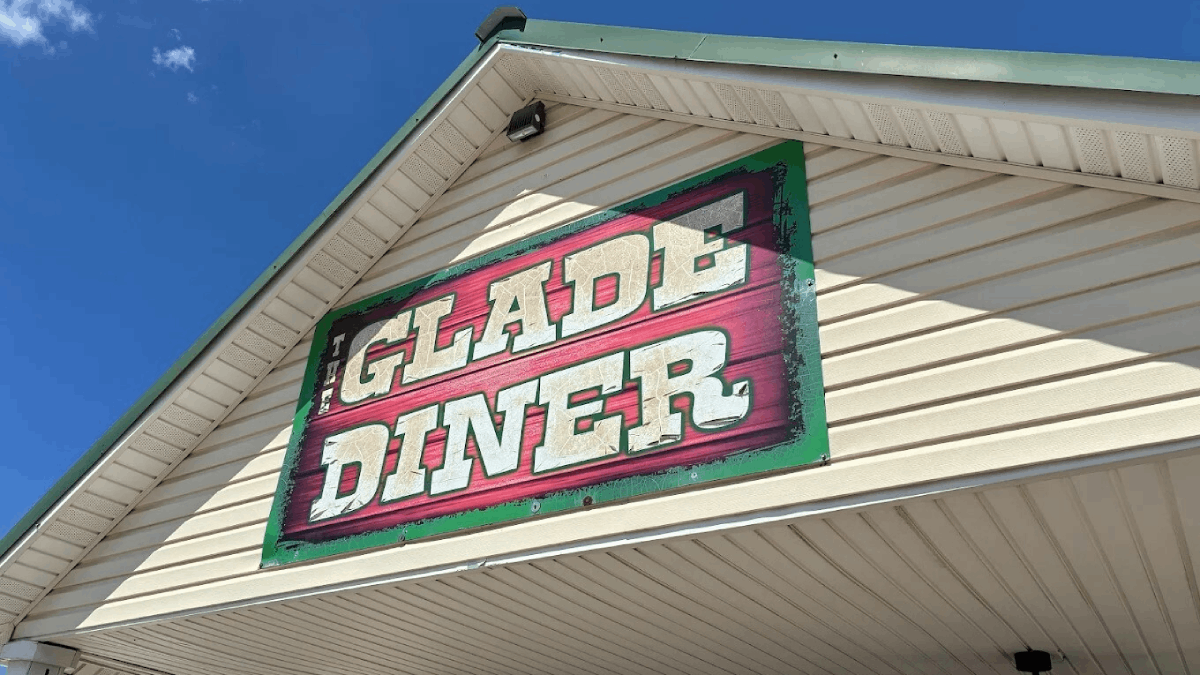 This Unassuming Tennessee Diner Serves the Kind of Comfort Food You Crave