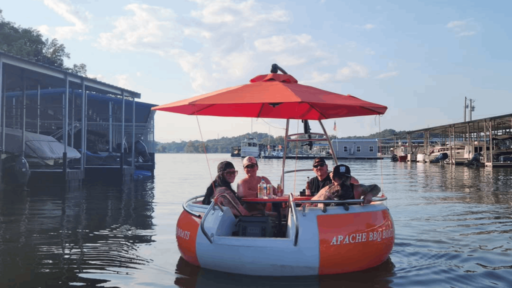 You Won’t Believe This Unique Boating Experience Is Hiding in Tennessee