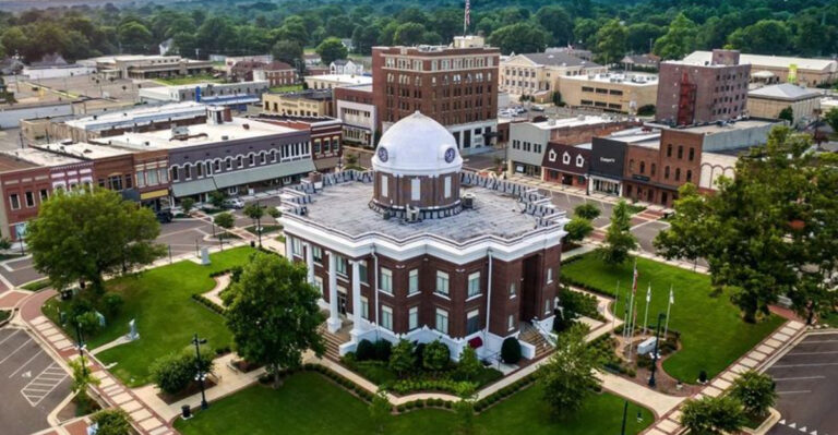 This Quiet Tennessee Town Still Has Homes Under $240K (Yes, Really)