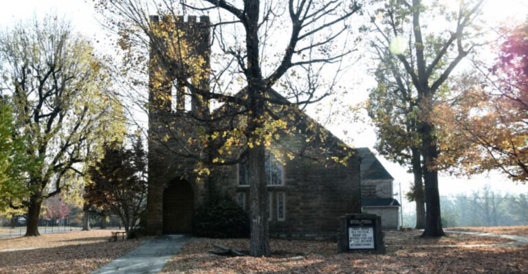 This Tennessee Mountain Town Is Perfect for a Weekend Reset