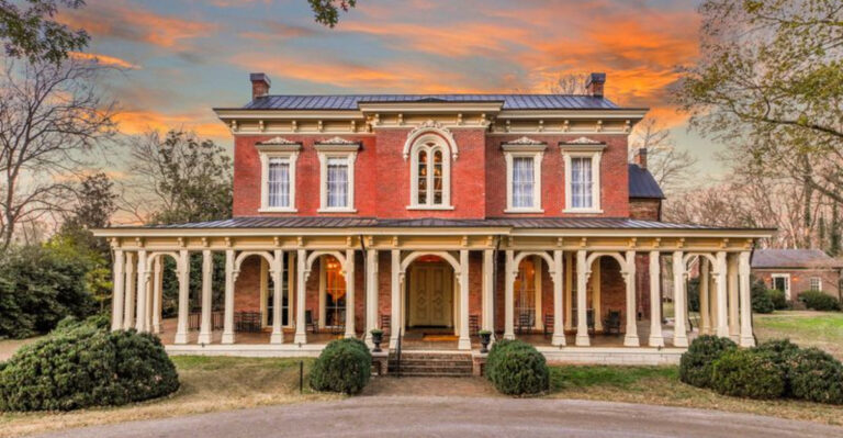 We Found the 10 Scariest Ghost-Hunting Spots in Tennessee