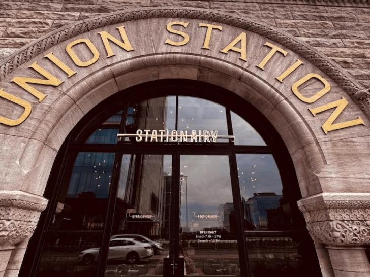 10 Tennessee Dining Spots Set Inside Some of the State's Most Beautiful Historic Buildings