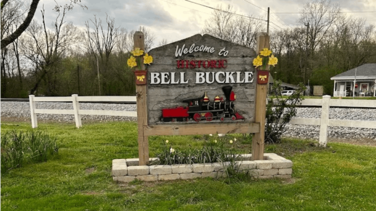 10 Tennessee Towns That Refuse to Modernize—and Locals Like It That Way