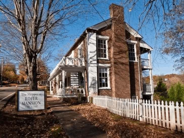 12 Charming Day Trips in Tennessee That Feel Straight Out of a Hallmark Movie