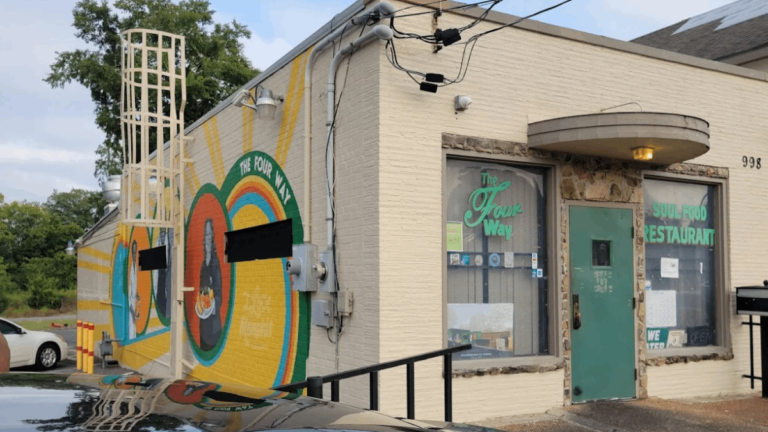 13 Tennessee Eateries With the Kind of Hospitality You Don’t Forget