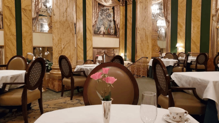 14 Historic Dining Rooms in Tennessee That Locals Gatekeep for a Reason