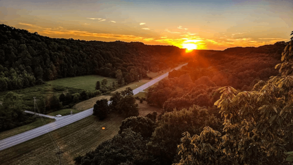 8 Peaceful Country Roads in Tennessee That Make the Perfect Scenic Drive