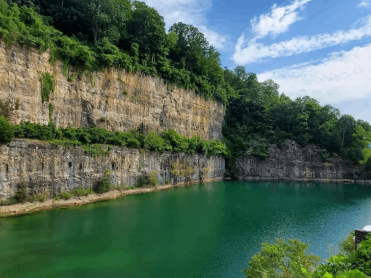 8 Tennessee Lakes That Are Especially Beautiful in the Spring