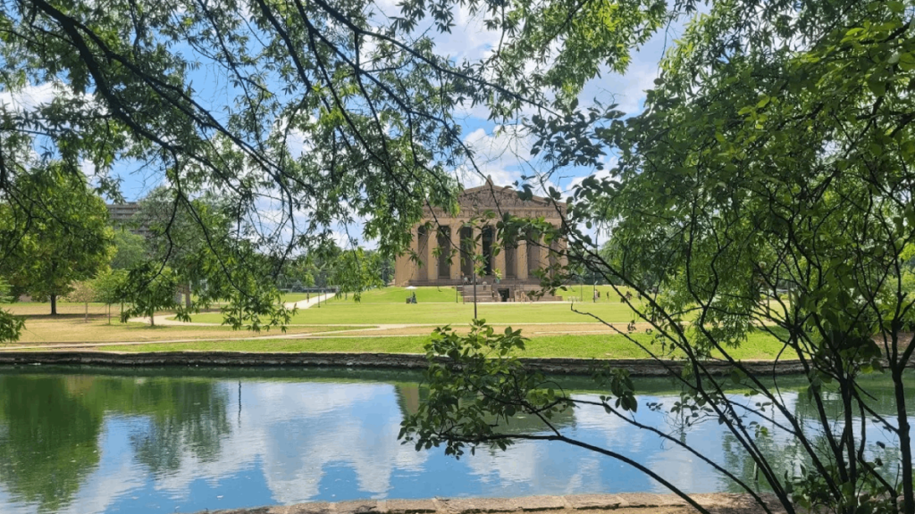 8 Tennessee Town Squares and Parks So Charming They Feel Straight Out of a Storybook