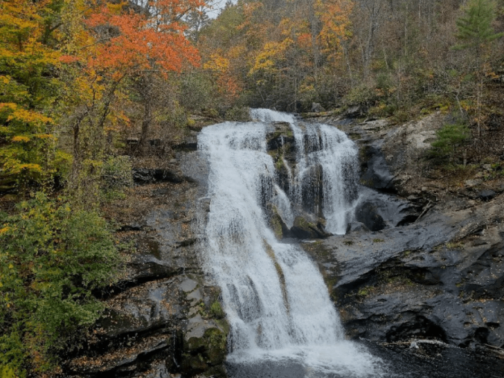 Most People Don't Know You Can Drive Right Up to This Stunning Tennessee Waterfall