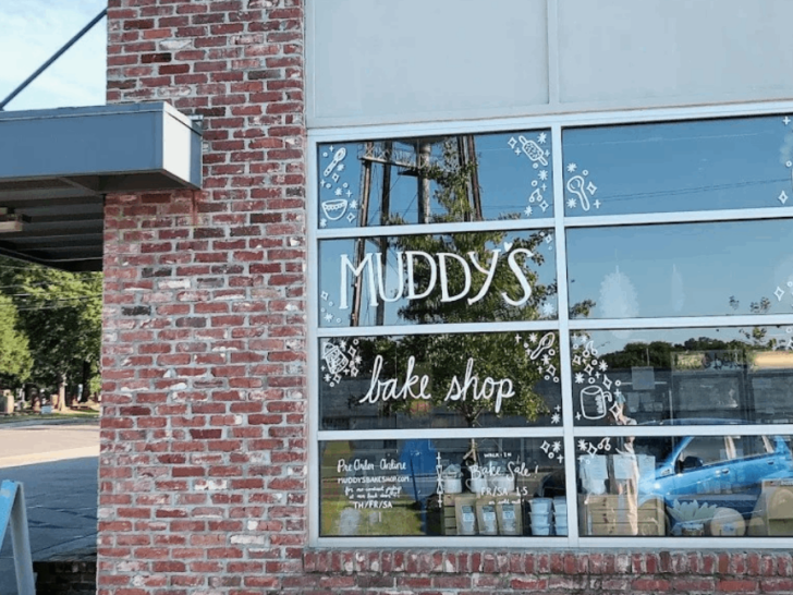 People From All Over Tennessee Are Making the Trip to This Tiny Mom-And-Pop Bakeshop