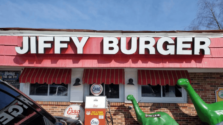 This Tennessee Burger Joint With Carhop Service Feels Like Stepping Back in Time