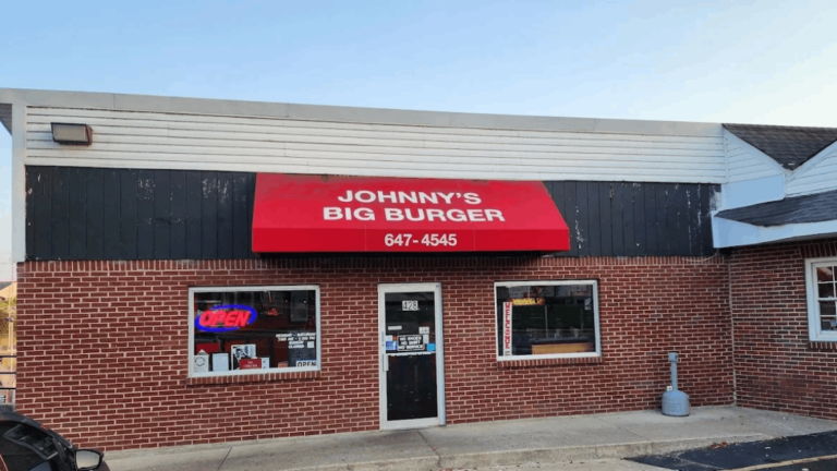 This Tennessee Burger Shack Is Famous for What Locals Claim Is the Best Double Cheeseburger in the State