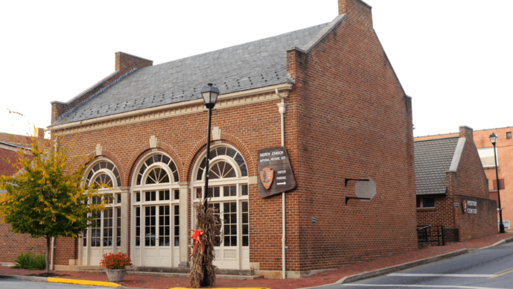 You Can Spend a Perfect Day in This Charming Tennessee Town for Under $50