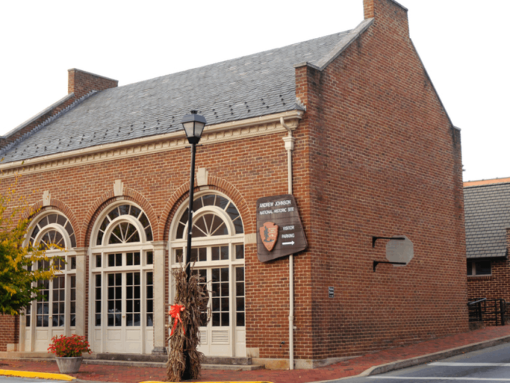 You Can Spend a Perfect Day in This Charming Tennessee Town for Under $50