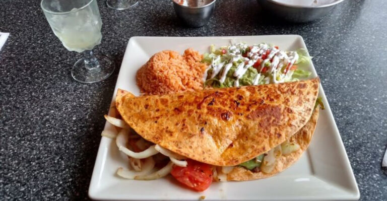 This Family-Favorite Mexican Restaurant In Tennessee Is Full Of Authentic Flavor