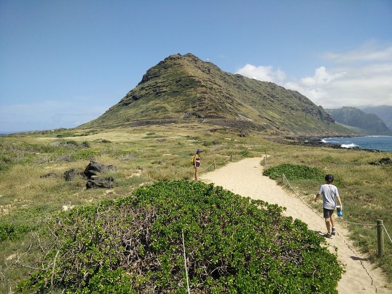 Mokulēia Trail Approach: North Shore To The Sanctuary