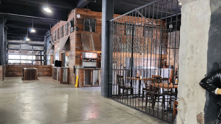 10 Most Unusual Places To Eat In Tennessee You’ll Want To Try At Least Once