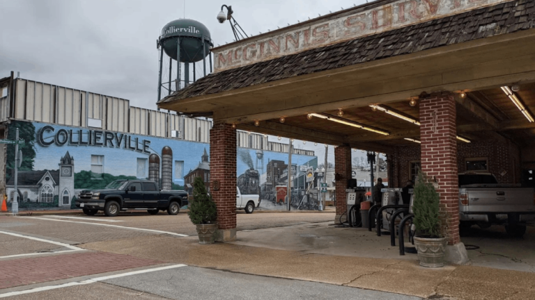 10 Picture-Perfect Small Towns in Tennessee That Feel Like a Movie Set