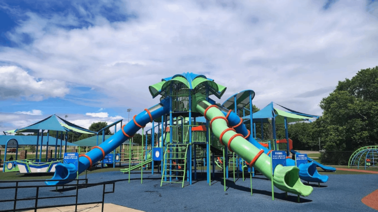 10 Tennessee Parks That Are Perfect for a Fun Family Day Outside