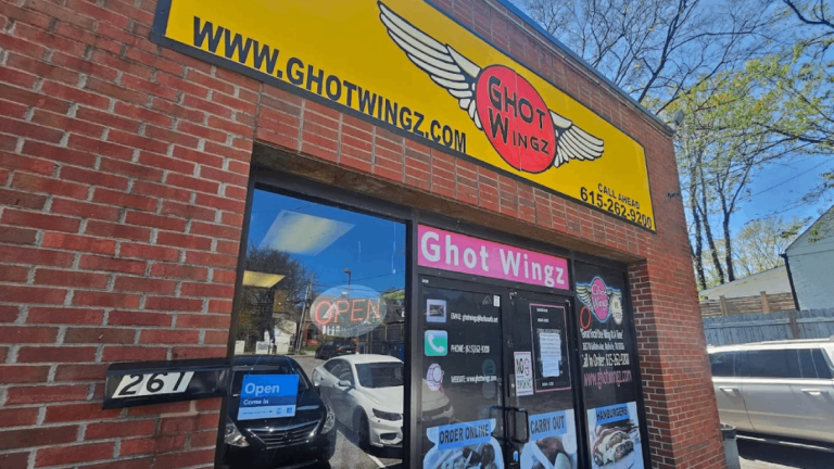 10 Tennessee Restaurants Where the Wings Are So Good, One Visit Turns You Into a Regular