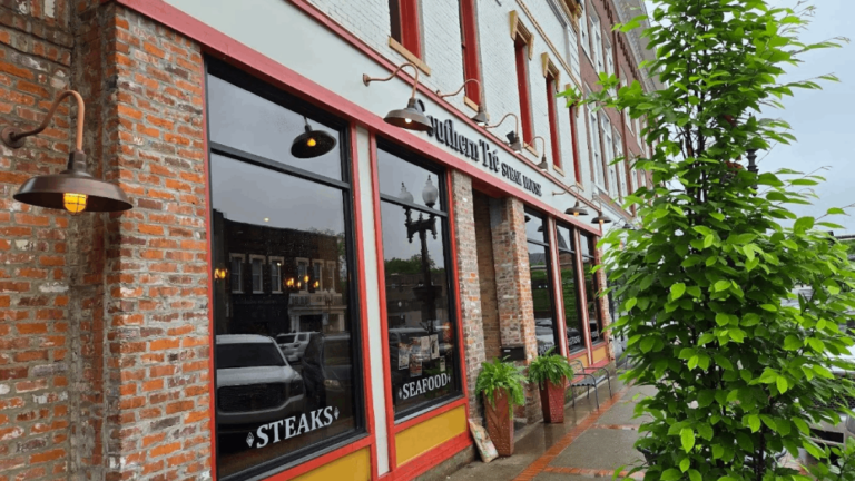 10 Under-the-Radar Steakhouses in Rural Tennessee That Stay Packed for a Reason