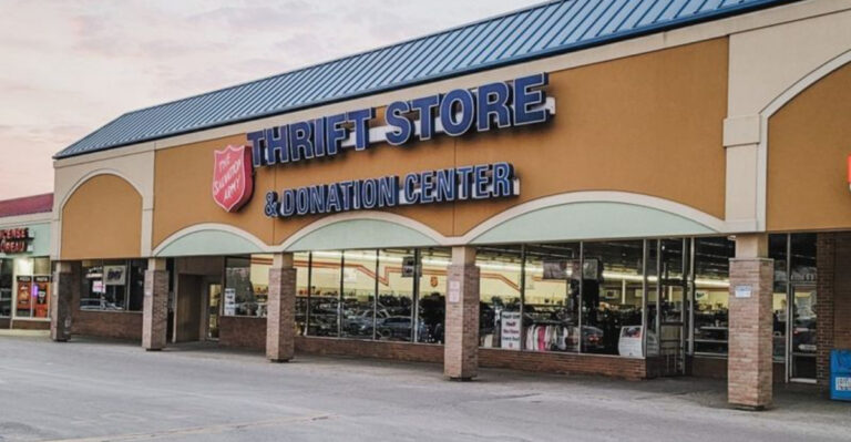 10 Enormous Thrift Stores In Ohio That Are Too Good To Miss