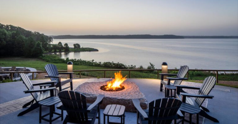 10 Tennessee State Parks With Food Spots So Tasty You’ll Stay Longer