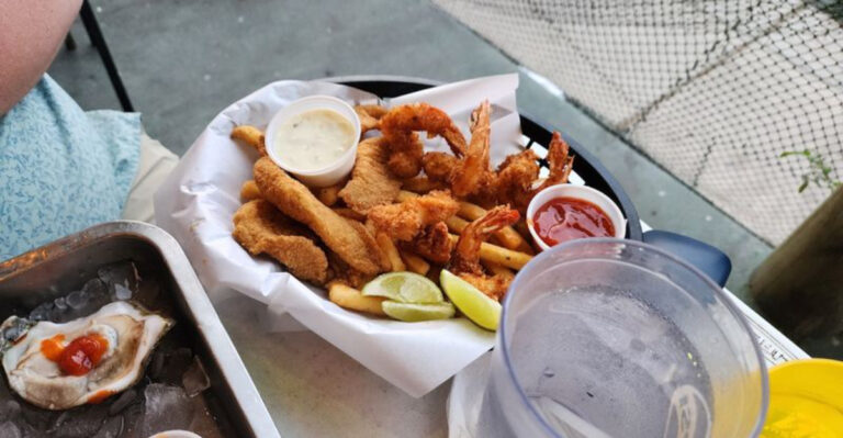 10 Texas Seafood Spots Where Crispy Fried Shrimp Keeps Locals Coming Back
