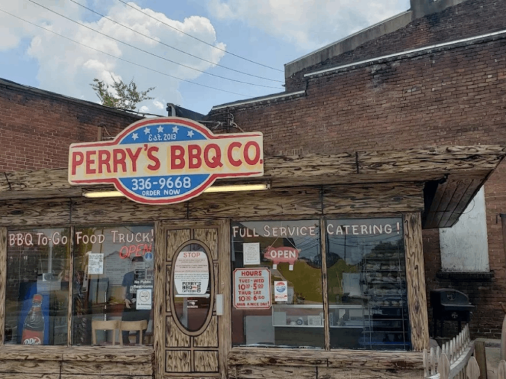 11 Tennessee Smokehouses BBQ Fans Say Are the Real Deal