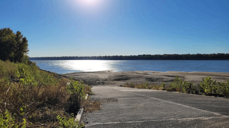 11 Tennessee State Parks Where Crowds Disappear and Wildlife Steals the Show