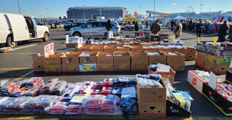 12 Huge New Jersey Flea Markets Where You Can Spend The Entire Day Treasure Hunting