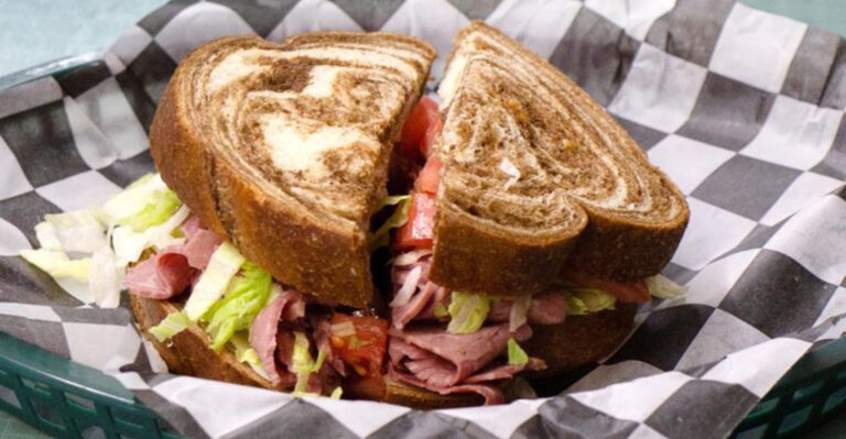 12 Must-Try Reuben Sandwich Spots in Tennessee