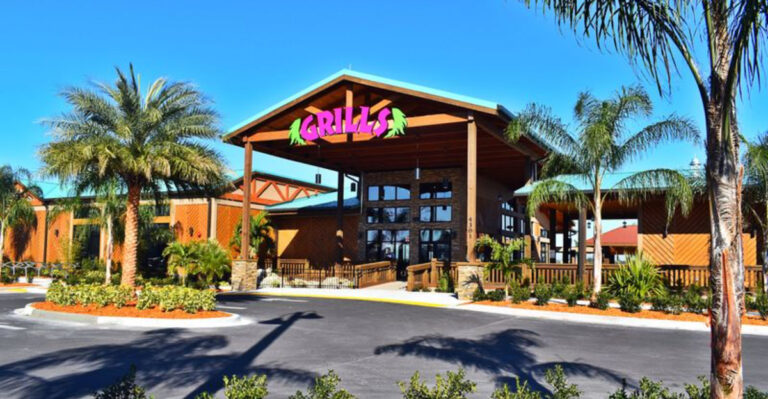 13 Florida Lakeside Restaurants That Feel Like a Mini Vacation