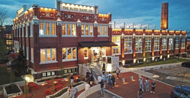 13 Ohio Food Halls And Public Markets Worth Exploring In 2026