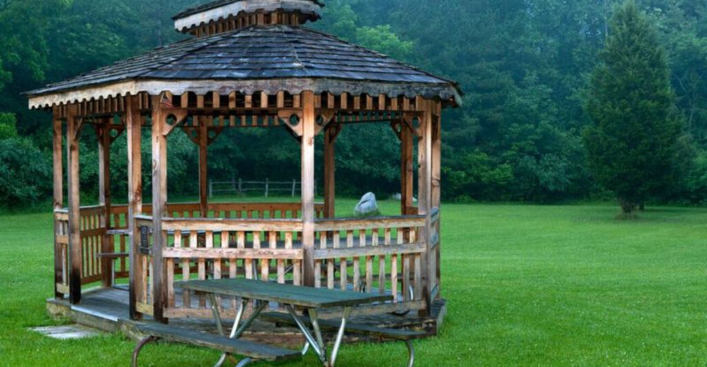 13 Ohio State Parks That Truly Shine During Spring