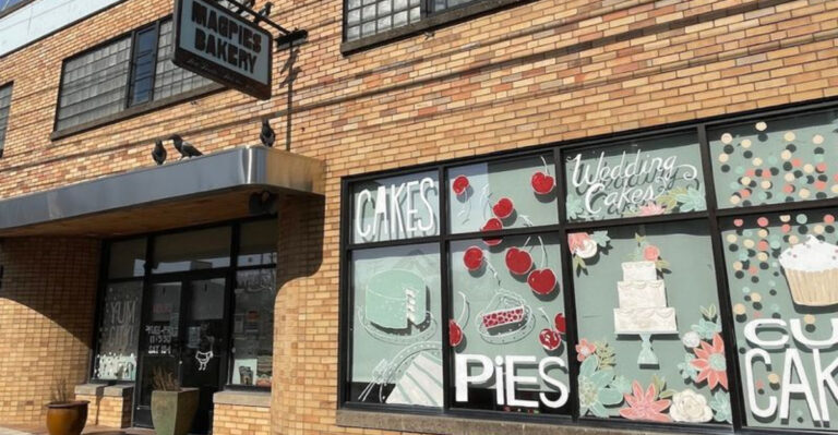 14 Tennessee Pie Houses Where Cast Iron Makes Every Bite Taste Old School