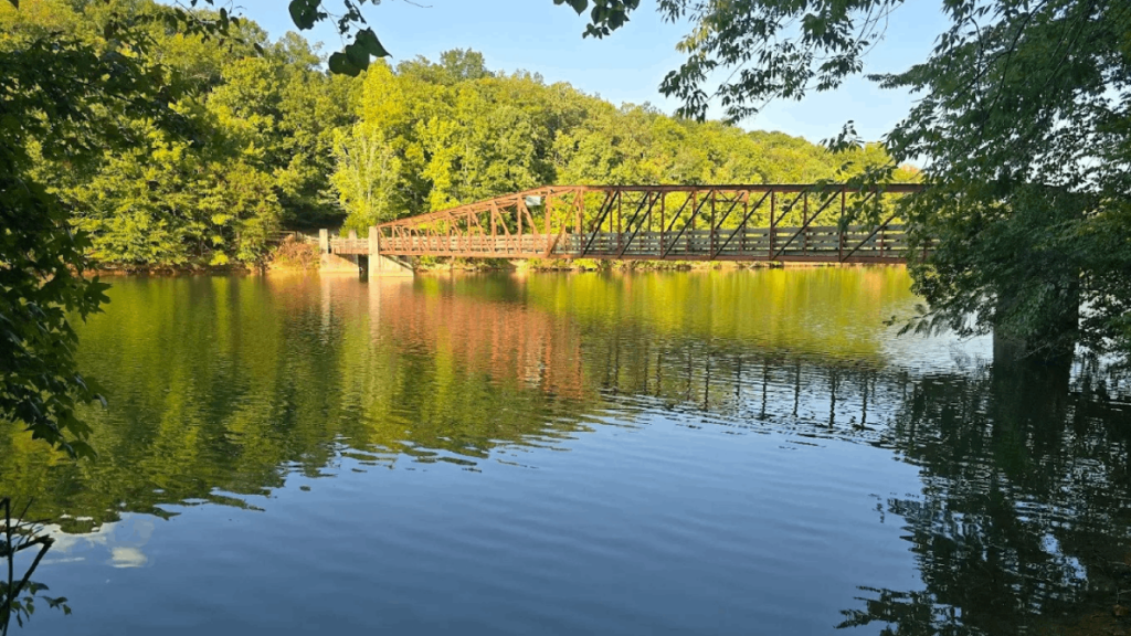 15 Beautiful Places to See in Tennessee This Spring Before the Season Ends