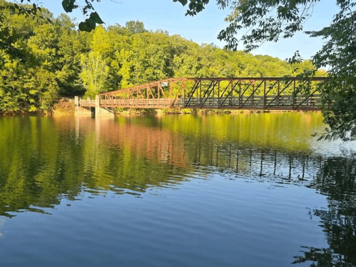 15 Beautiful Places to See in Tennessee This Spring Before the Season Ends