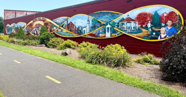 15 Massachusetts Bike Trails That Showcase the State’s Most Stunning Landscapes