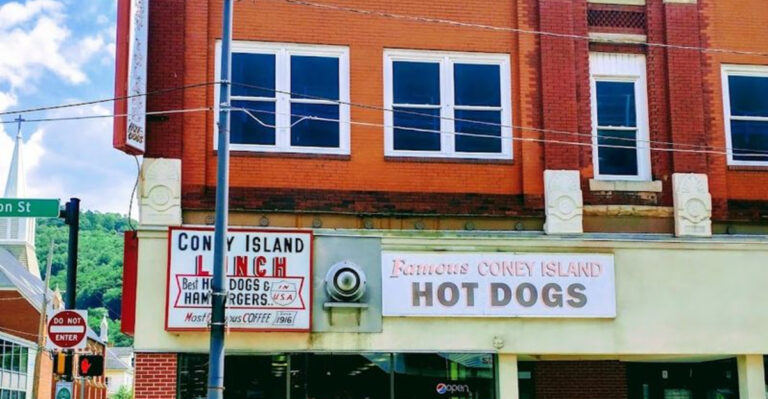 15 Pennsylvania Hot Dog Spots With Chili Recipes Handed Down for Generations