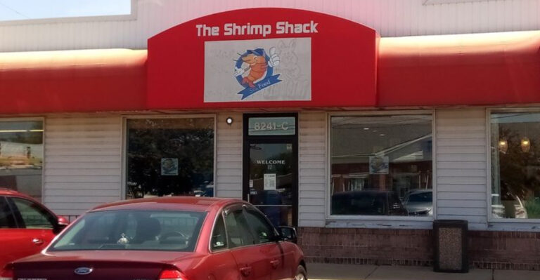 8 No-Frills Indiana Seafood Spots That Locals Can’t Stop Talking About
