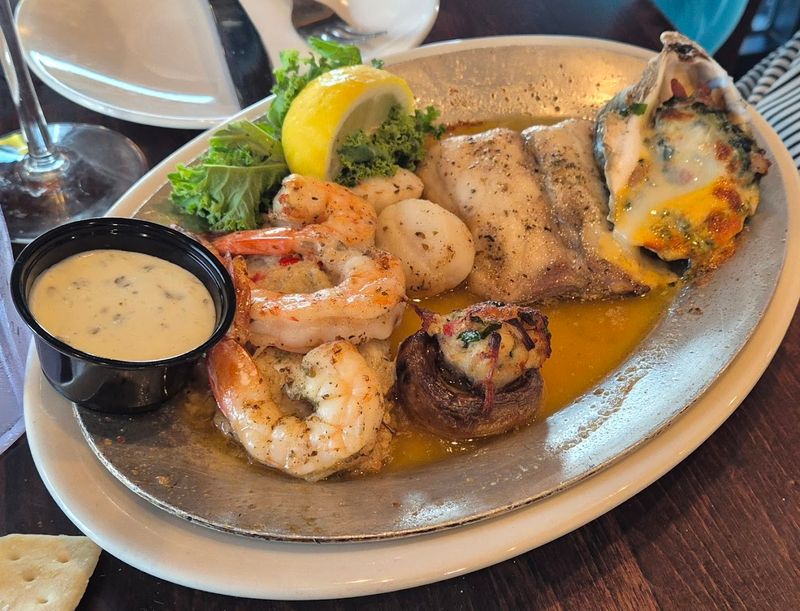 Bubba’s Seafood Restaurant and Crabhouse (Virginia Beach)