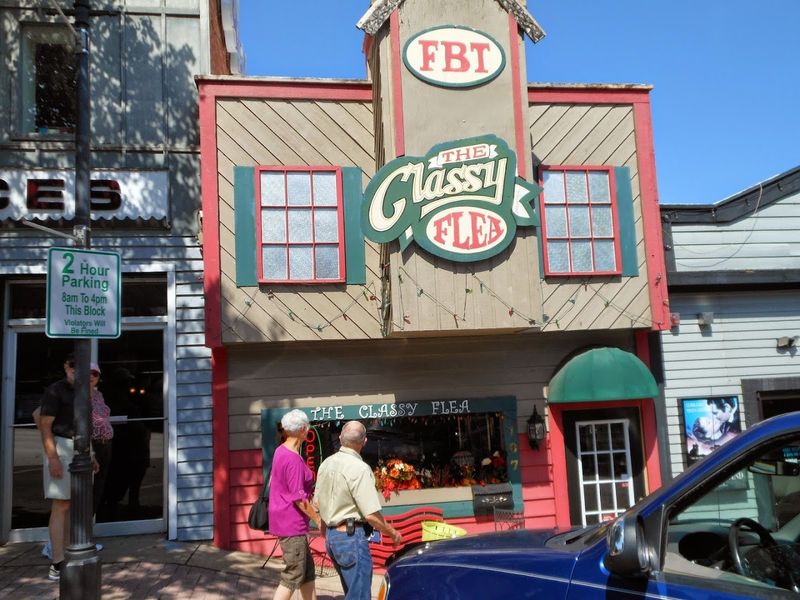 The Classy Flea (Branson)