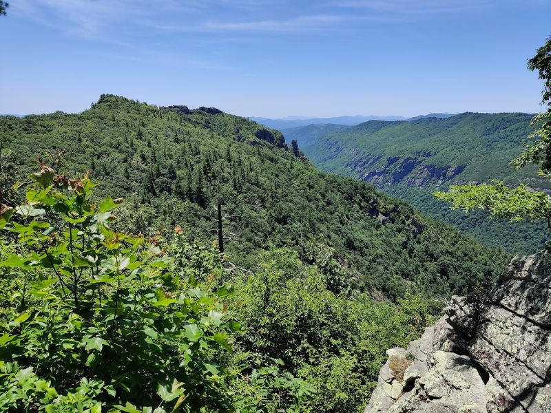 Table Rock Summit Trail (Linville Gorge Wilderness, Morganton)
