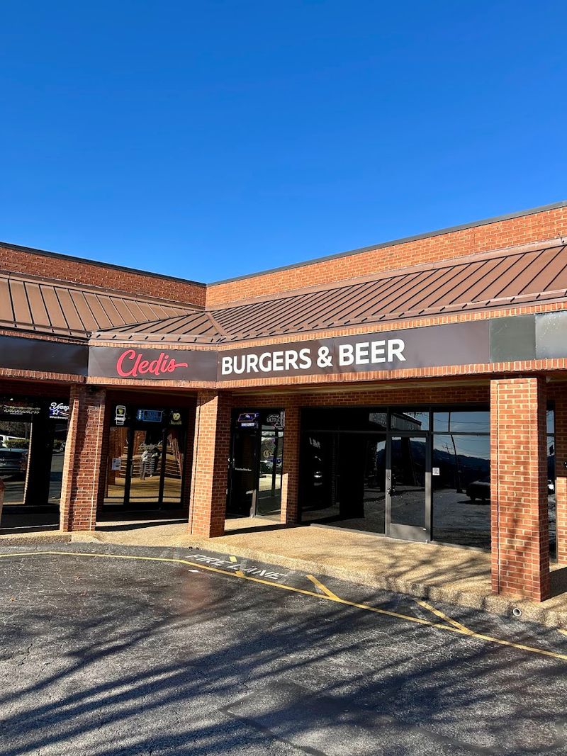 Cledis Burgers & Beer — Nashville/Bellevue