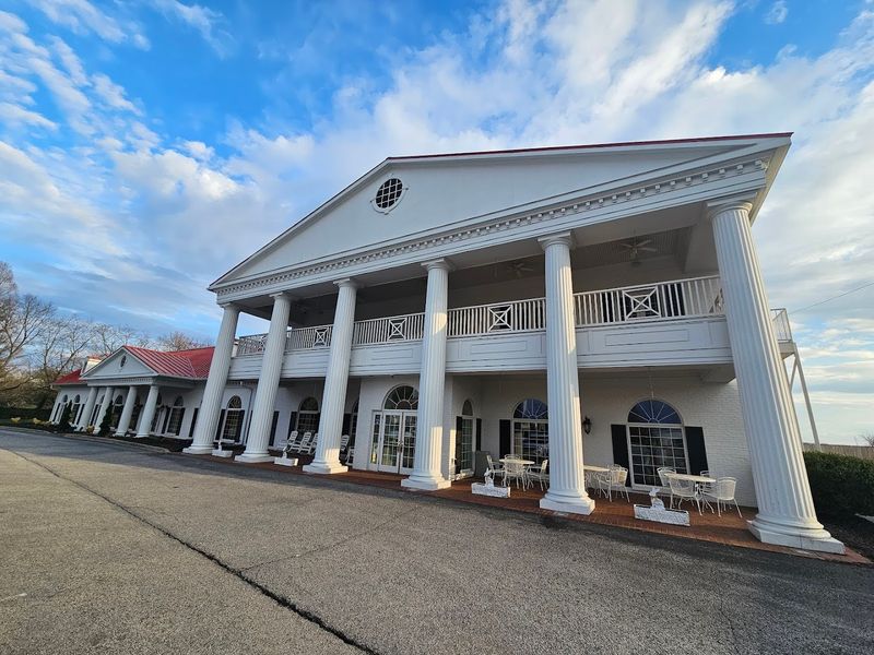 Claudia Sanders Dinner House (Shelbyville)